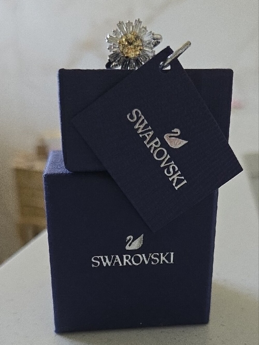☀️BNIB Stunning Swarovski Sunshine Motif Ring SZ 52 ☀️
